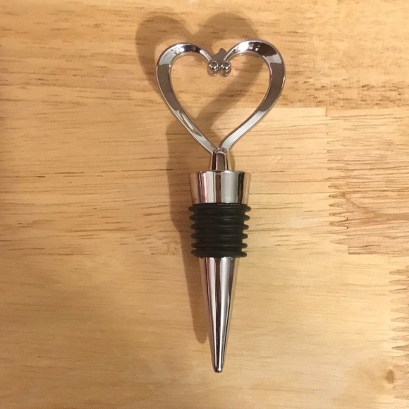 HEART BOTTLE STOPPER ✨✨✨ - Picture 1 of 3
